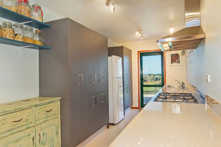 224 Riversdale Road Riversdale Beach_11