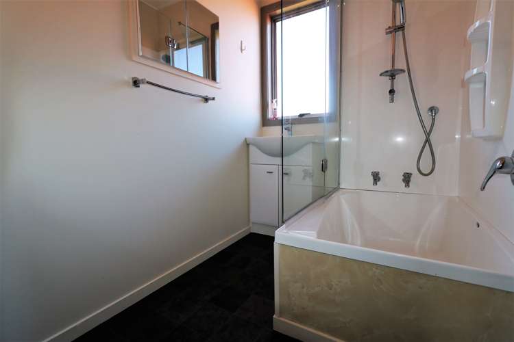 66 Victoria Street Carterton_10