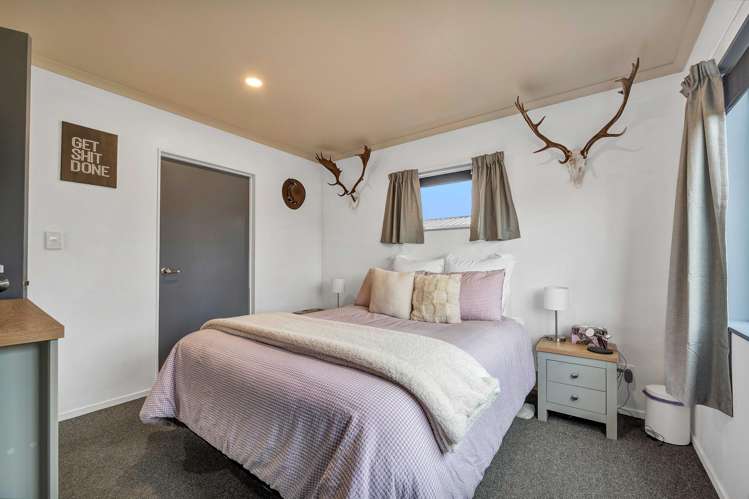 75 Tauhuri Street Manaia_12