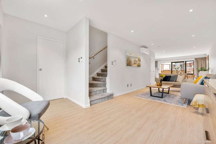 50 Bordeaux Parade Te Atatu South_8