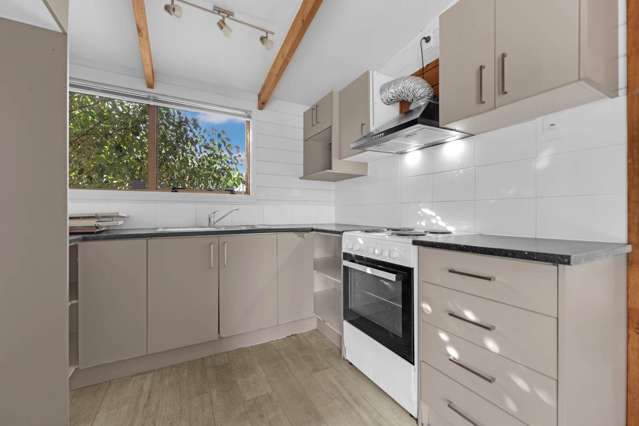 86 Burundi  Avenue Manurewa_2