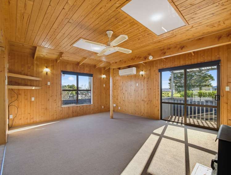 223 Parkhurst Road Parakai_11