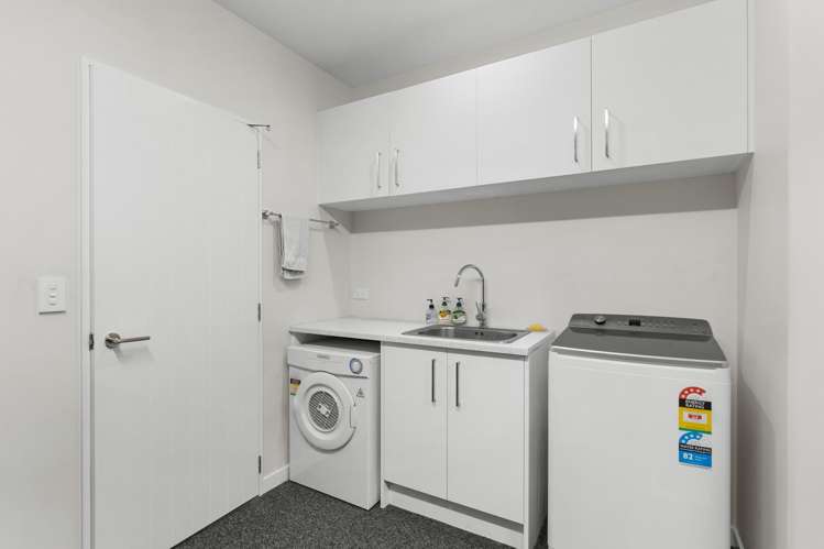 42 Contrail Street Wigram_14