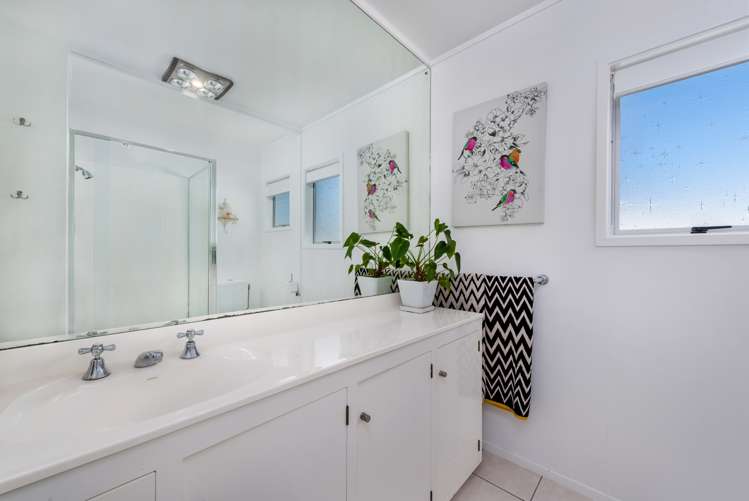 2/24 Bedford Street Te Atatu South_9