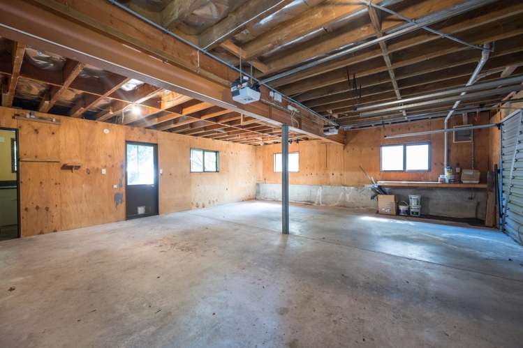 13 Farnham Drive Richmond_23