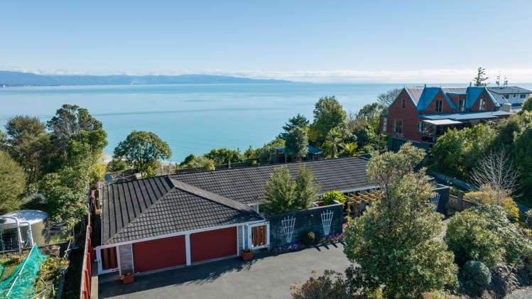 262 Princes Drive Britannia Heights_1