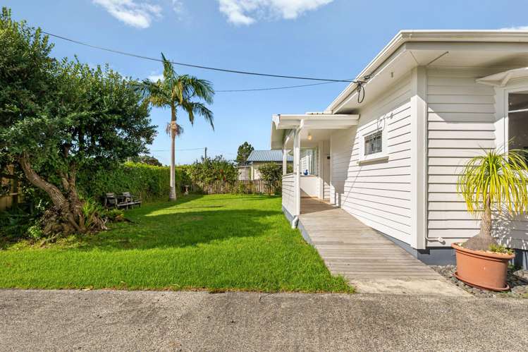 8 Argyle Street Waipu_26