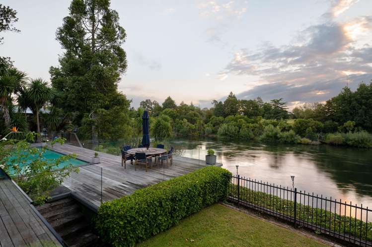 1033 River Road Queenwood_28