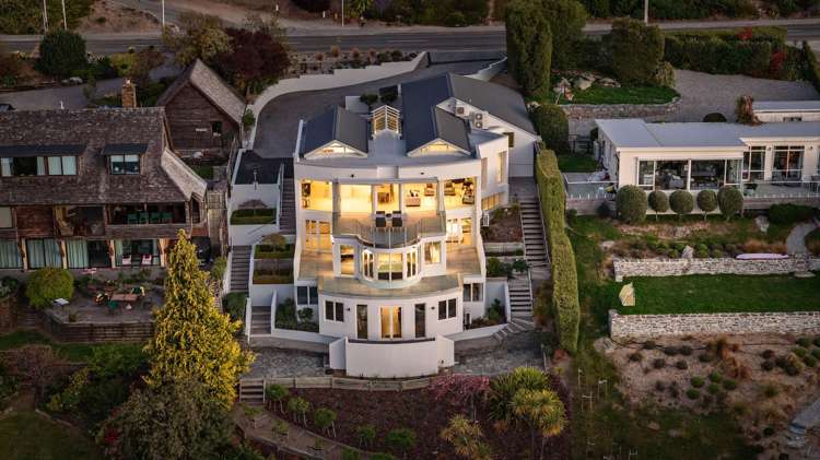 635 Peninsula Road Kelvin Heights_1