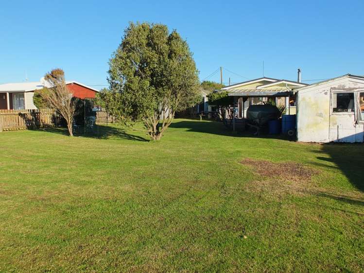 29 Edinburgh Terrace Foxton Beach_13