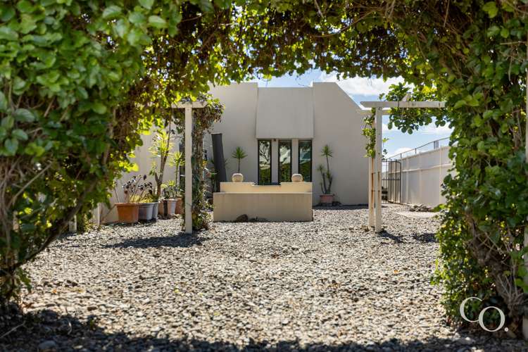 2/51 Cliff Road Tauranga Central_31