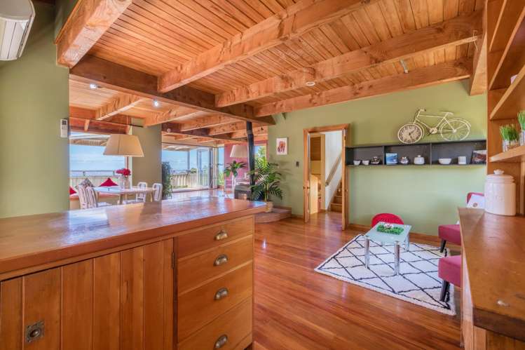 11 Cascade Avenue Waiatarua_4