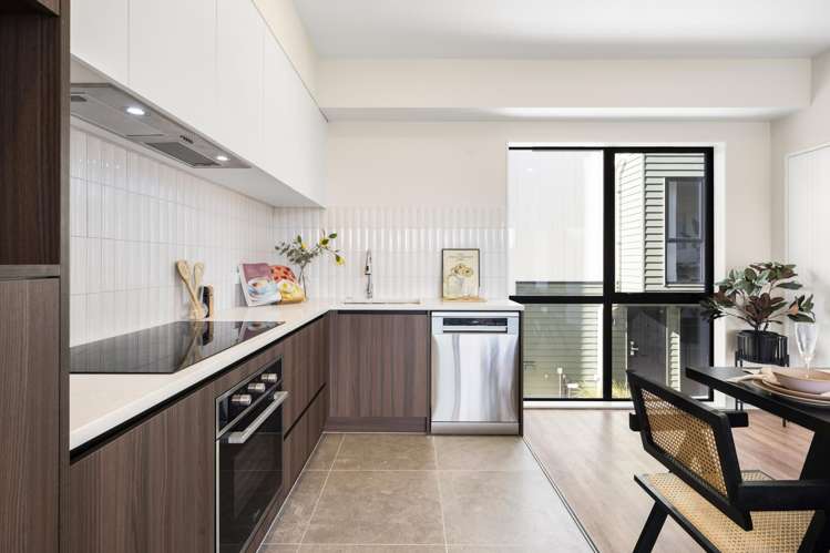 2/125 Universal Drive Henderson_17