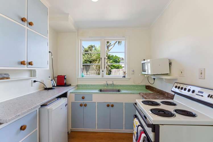 6 Rangiuru Road Otaki Beach_10