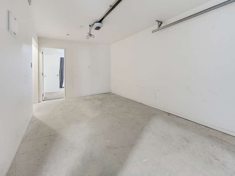 9/11 Gordon Place Newtown_13