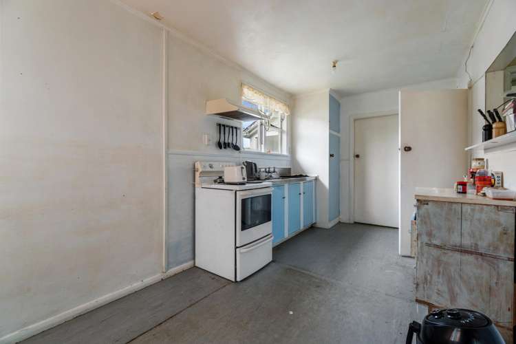 1300 Hazelmere Crescent_2