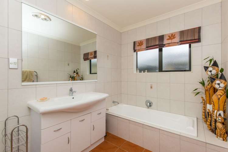 8 Emsworth Court Pukekohe_15