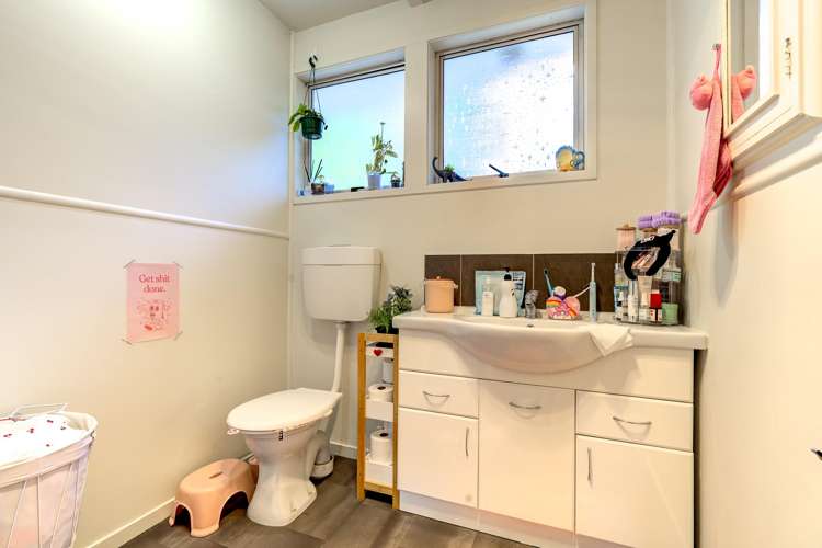 17 Richan Street Glenview_3