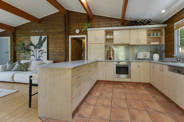 22 Mckerrow Place Fernhill/Sunshine Bay_4