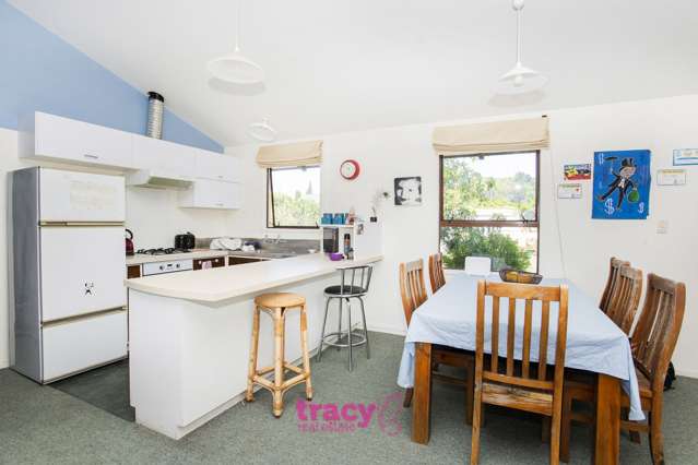 3/63 Harris Street Kaiti_1
