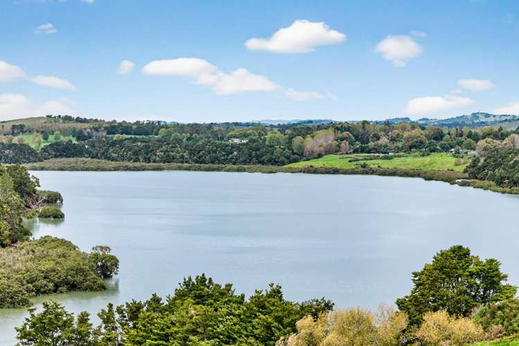 102B James Road Maungaturoto_19