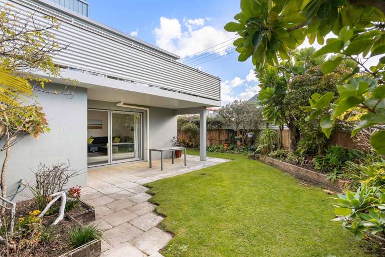 112 Short Road Whangamata_40