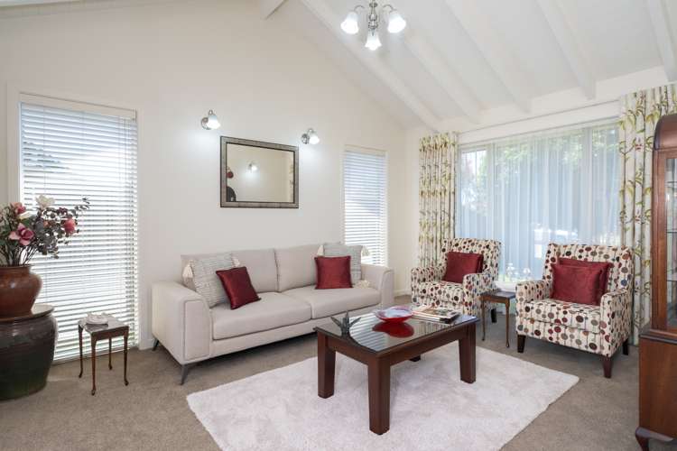 15 Lochhead Street Mahora_9