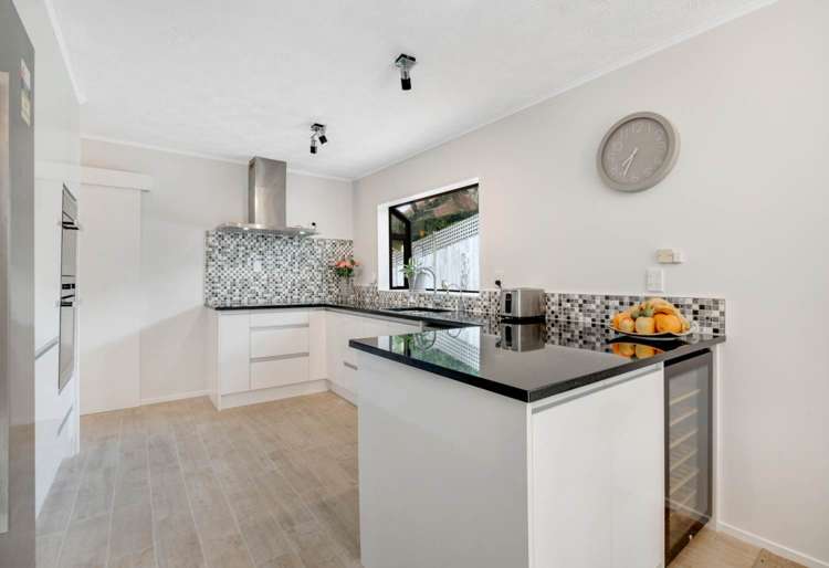 2/10 Tallington Crescent Torbay_3
