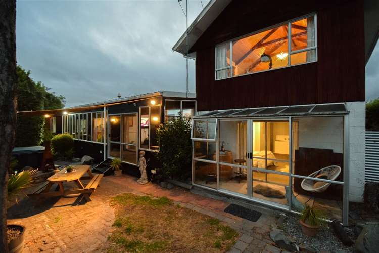 8 Wadsworth Crescent Redwoodtown_20