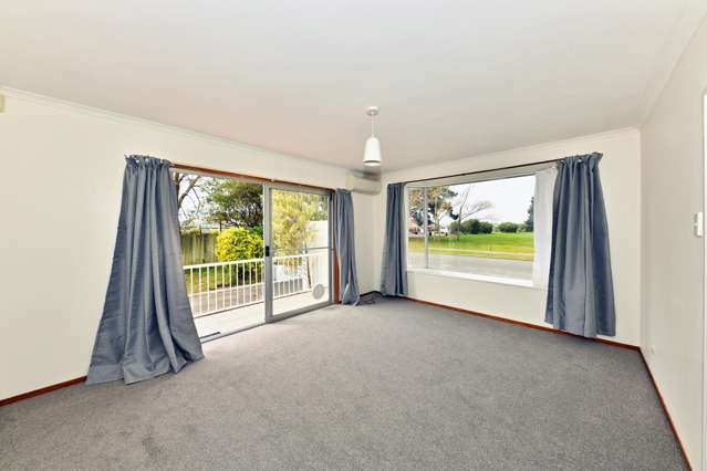 1/99 Cottonwood Street Parklands_3