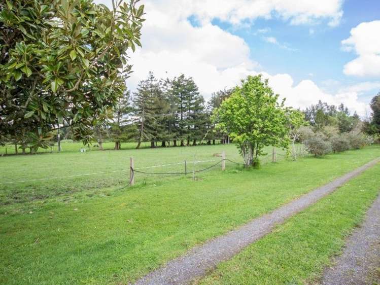 16 Dunrobin Lane (Pvt) Maungatapere_5