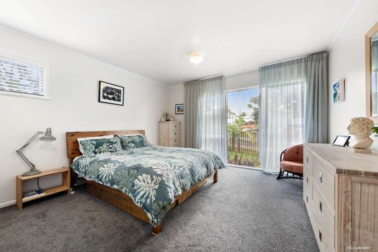 122 Tiroroa Avenue Te Atatu South_11