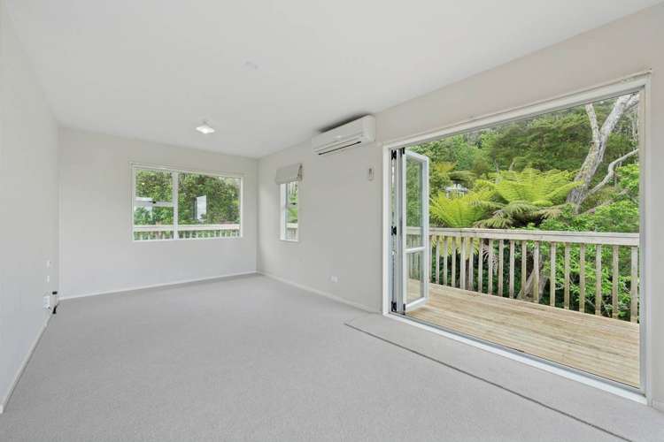 1/2 Karapiti Place Glen Eden_14