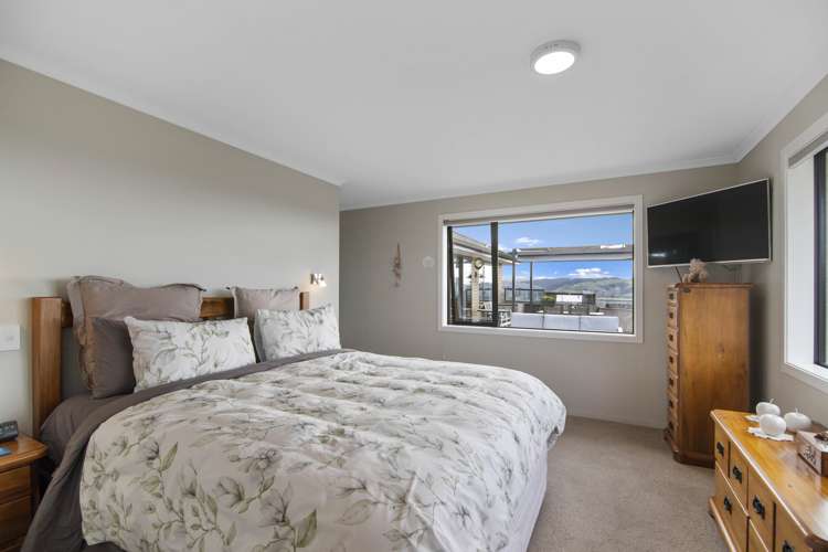 29 Katania Heights Brightwater_9