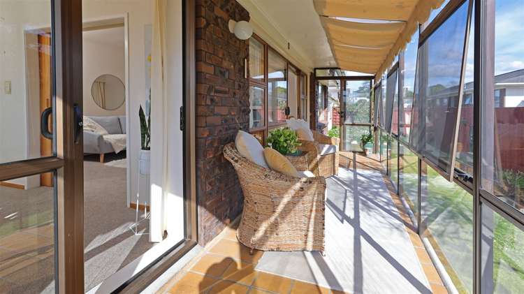 8/33 Swanson Road Henderson_6