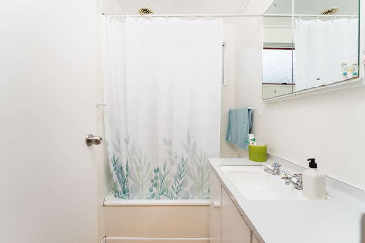 1/6 Dudley Place Maori Hill_24