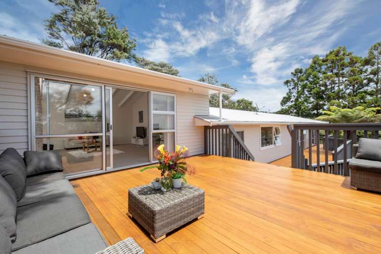 39 Woodfern Crescent Titirangi_23