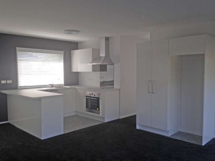 2/192 Woodham Road Linwood_1