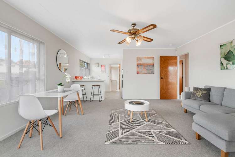 28 Albatross Road Red Beach_7