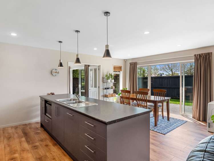 280 Southfield Drive Lincoln_12