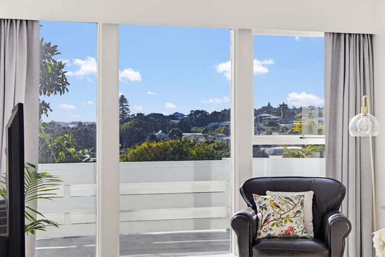 10 Lawry Street Moturoa_7