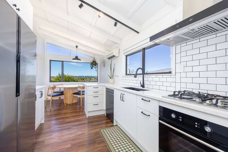 42 Chorley Avenue Massey_9