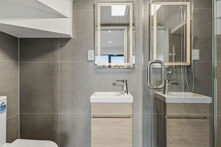 24 Vista Estate Boulevard Flat Bush_15