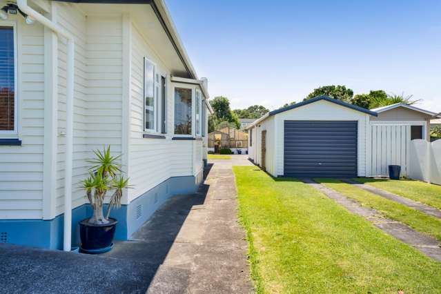 53 Domett Street Opunake_2