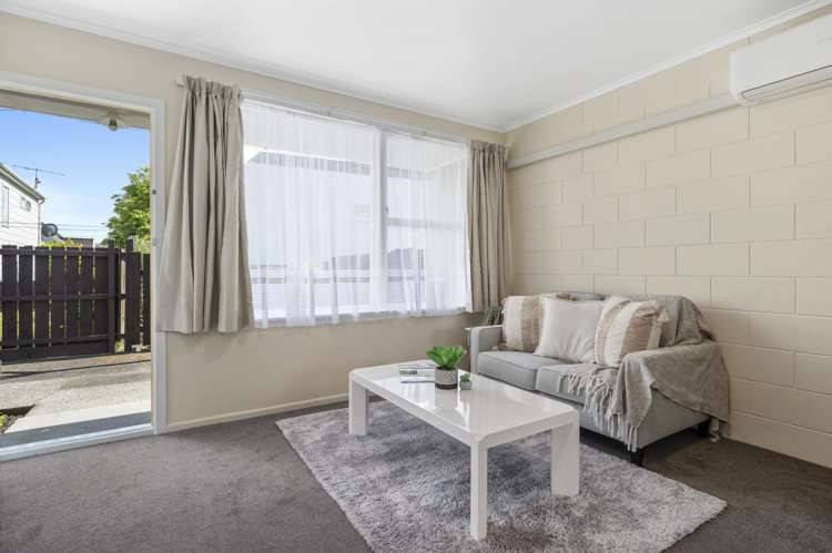 57E James Street Glenholme_6