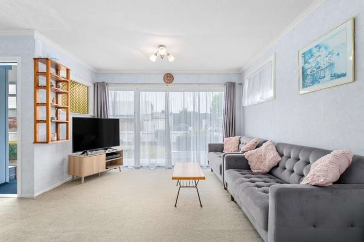 44 Macdonald Road Glenview_2