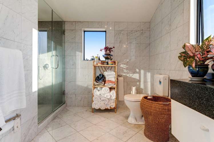 18 Ribbonwood Crescent Goodwood Heights_16
