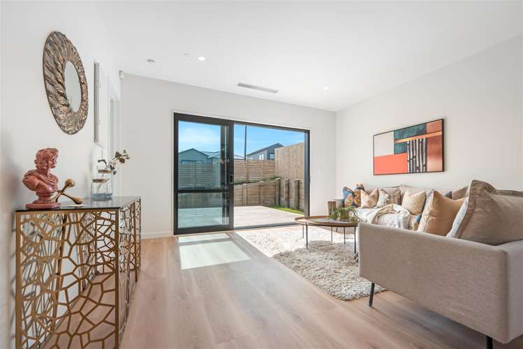 5 whakairo crescent Gulf Harbour_13