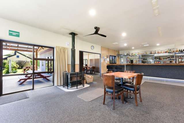 84 Main Road Tapawera_3