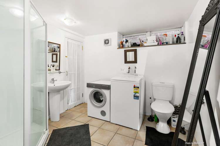 141 Grant Road Thorndon_12